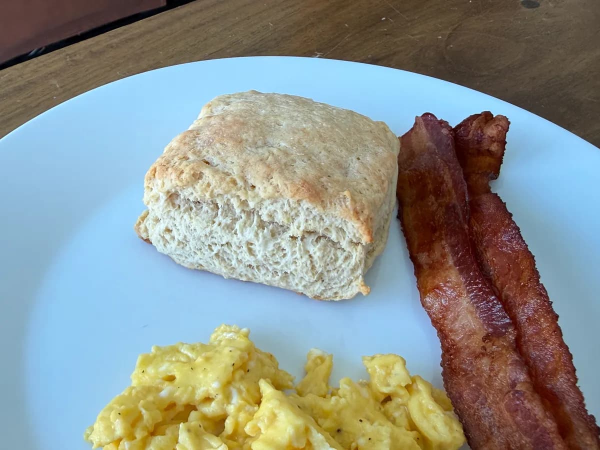 Ridiculously Easy Buttermilk Biscuits